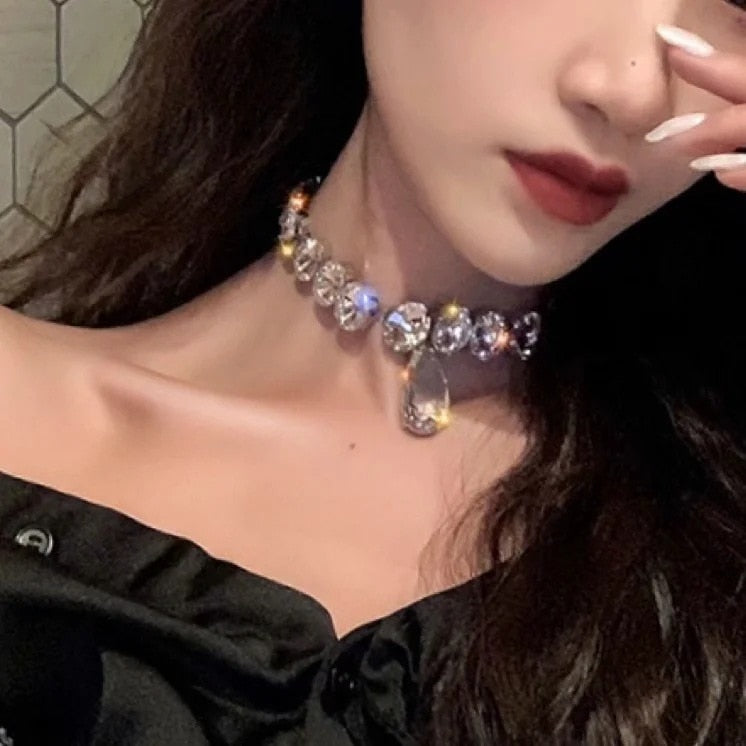 Sexy Super Flash Crystal Necklace Clavicle Chain Chocker Neck Jewelry Necklace Female