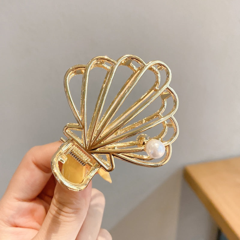 Pearl Hair Claw Set Clip for Women Gold Color Hairpins Metal Hair Accessories Geometric Hollow Pincer Barrette Crystal Clip Big